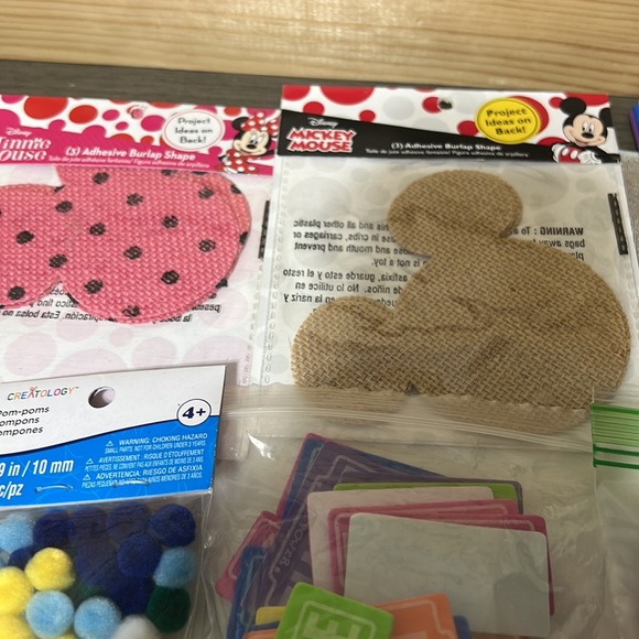 Assorted craft items. - Picture 3 of 6